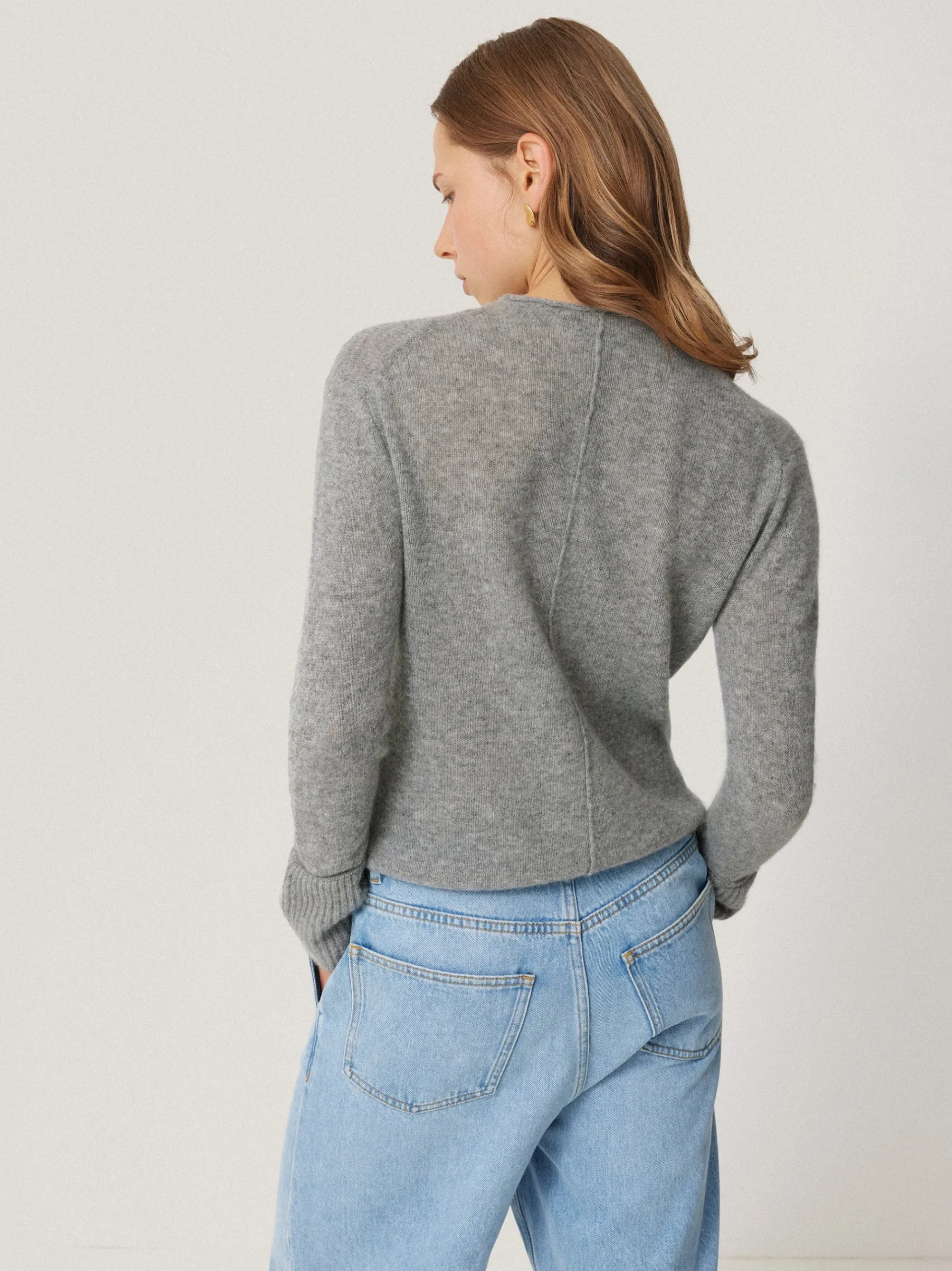 cloud_cashmere_eldon_jump_3-5.webp Jigsaw Cloud Cashmere Eldon Jumper