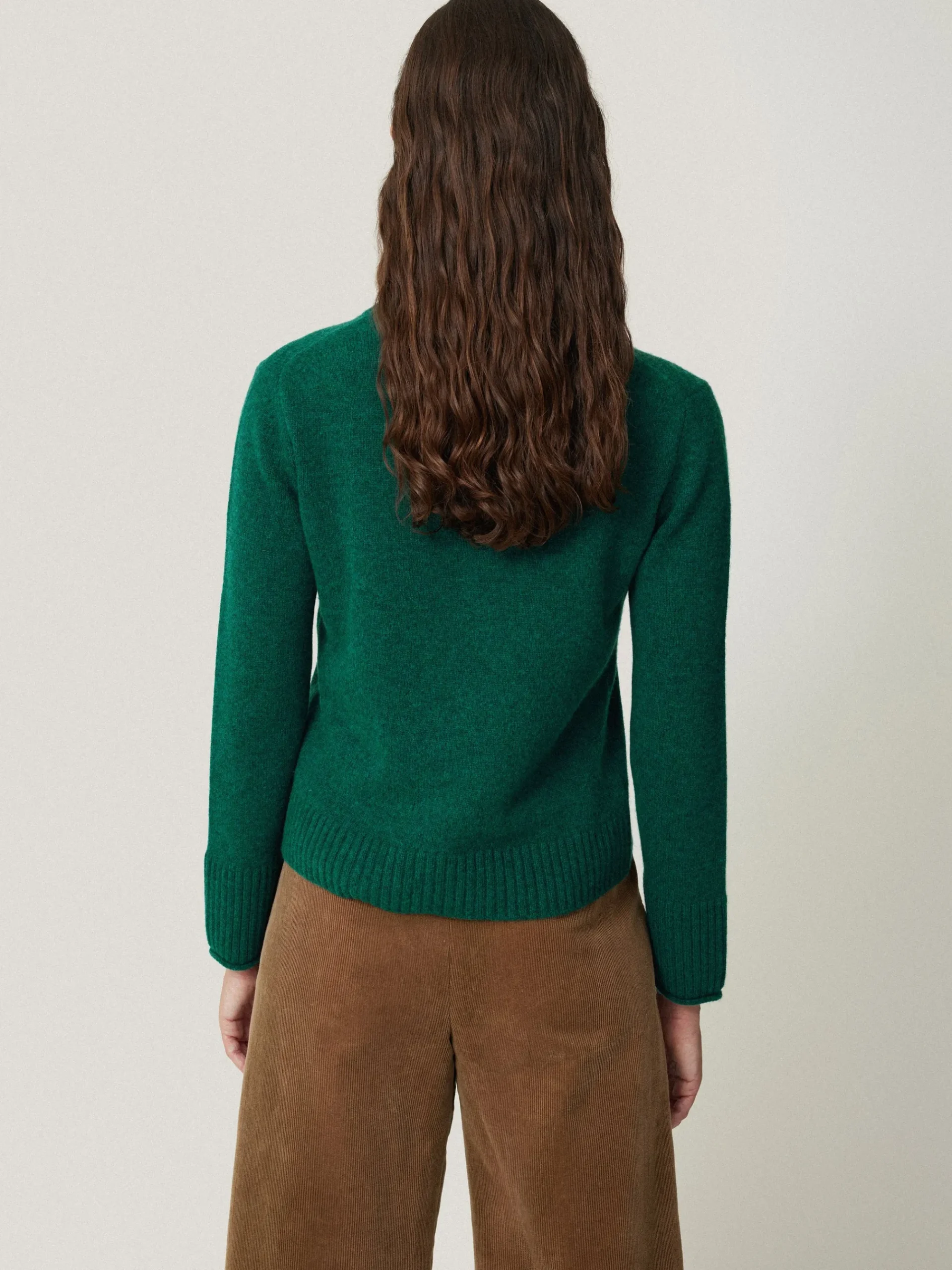 compact_wool_cashmere_ble_4-4.webp Jigsaw Compact Wool Cashmere Blend Jumper