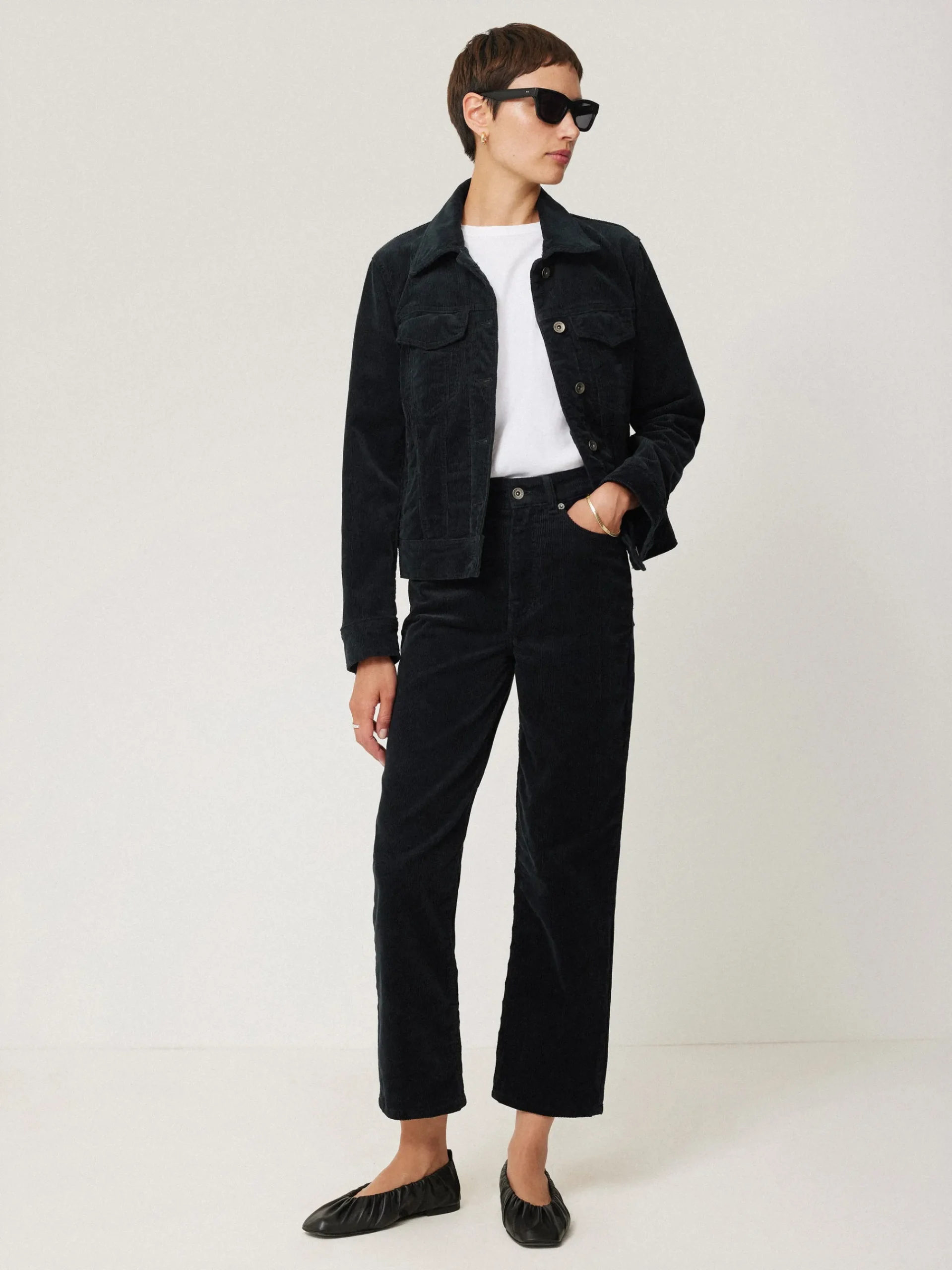 delmont_cord_tapered_jean_2.webp Jigsaw Delmont Cord Tapered Jean