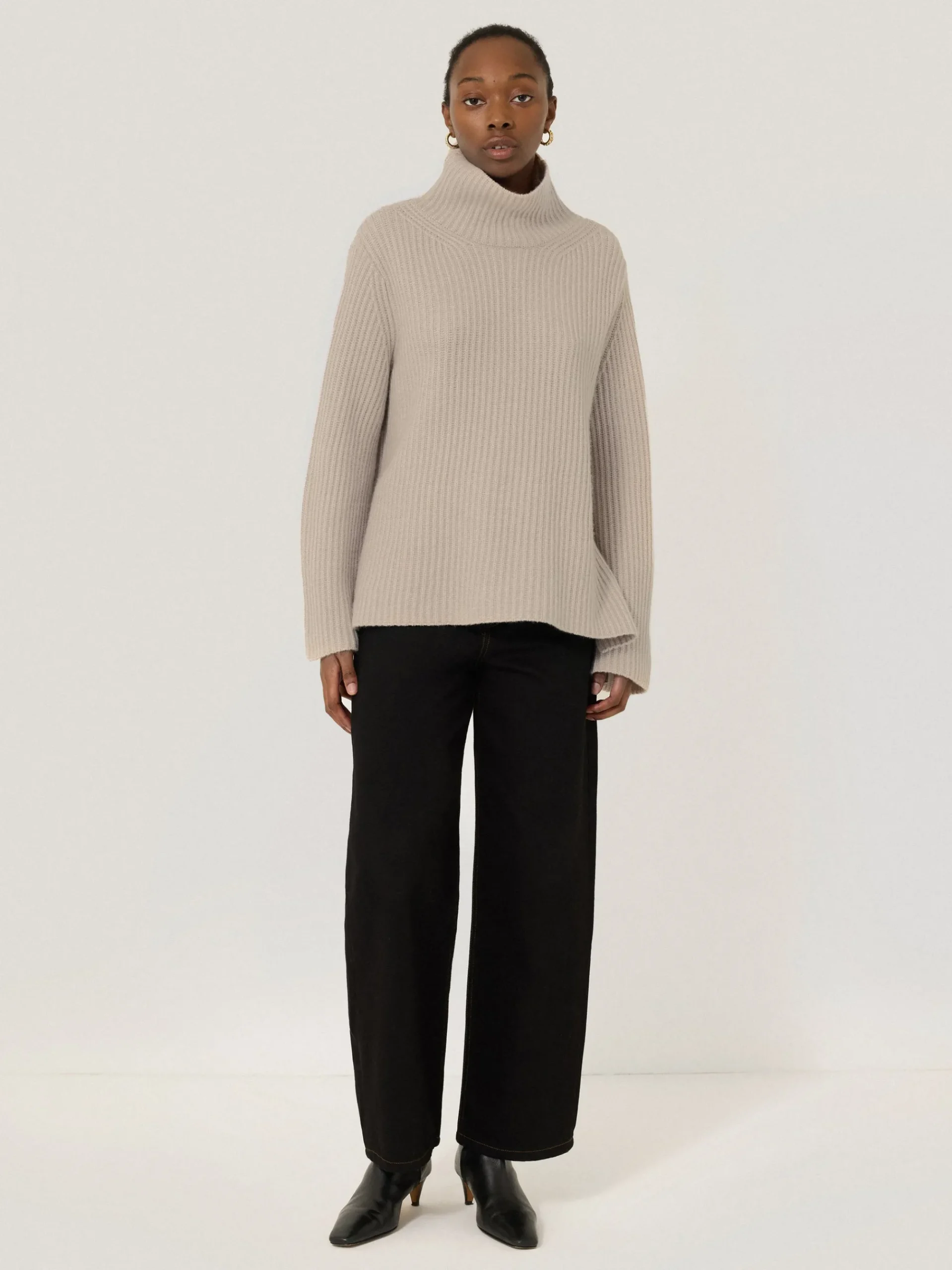 faroe_fishermans_rib_jump_2-1.webp Jigsaw Faroe Fishermans Rib Jumper