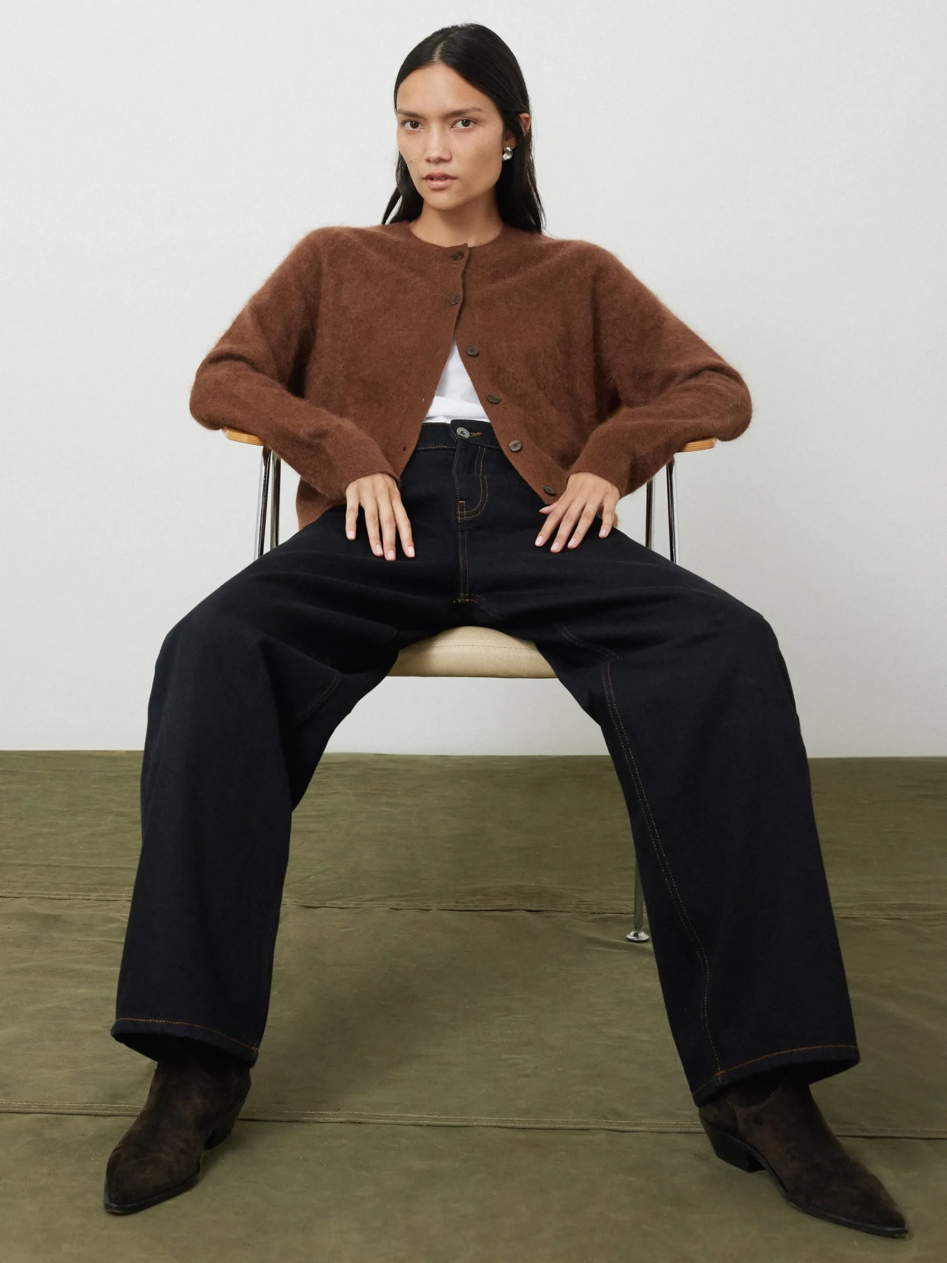 halo_cashmere_cardigan_0-1.webp Jigsaw Halo Cashmere Cardigan