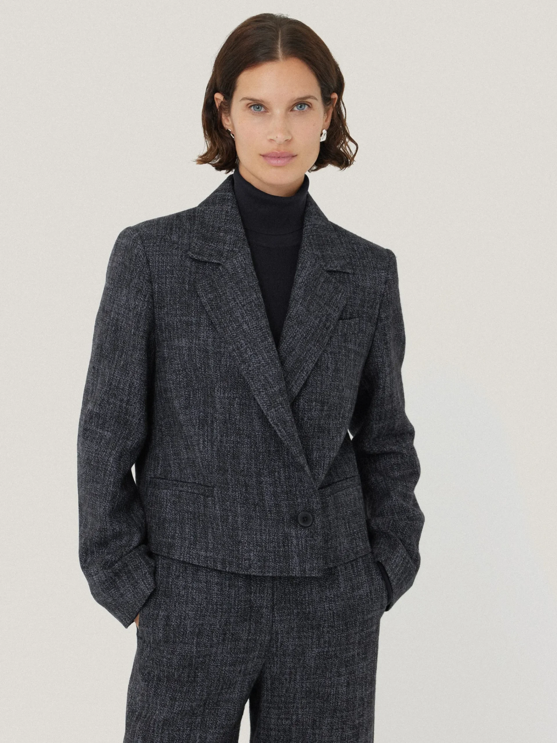 kelvin_boucle_cropped_jac_0.webp Jigsaw Kelvin Boucle Cropped Jacket