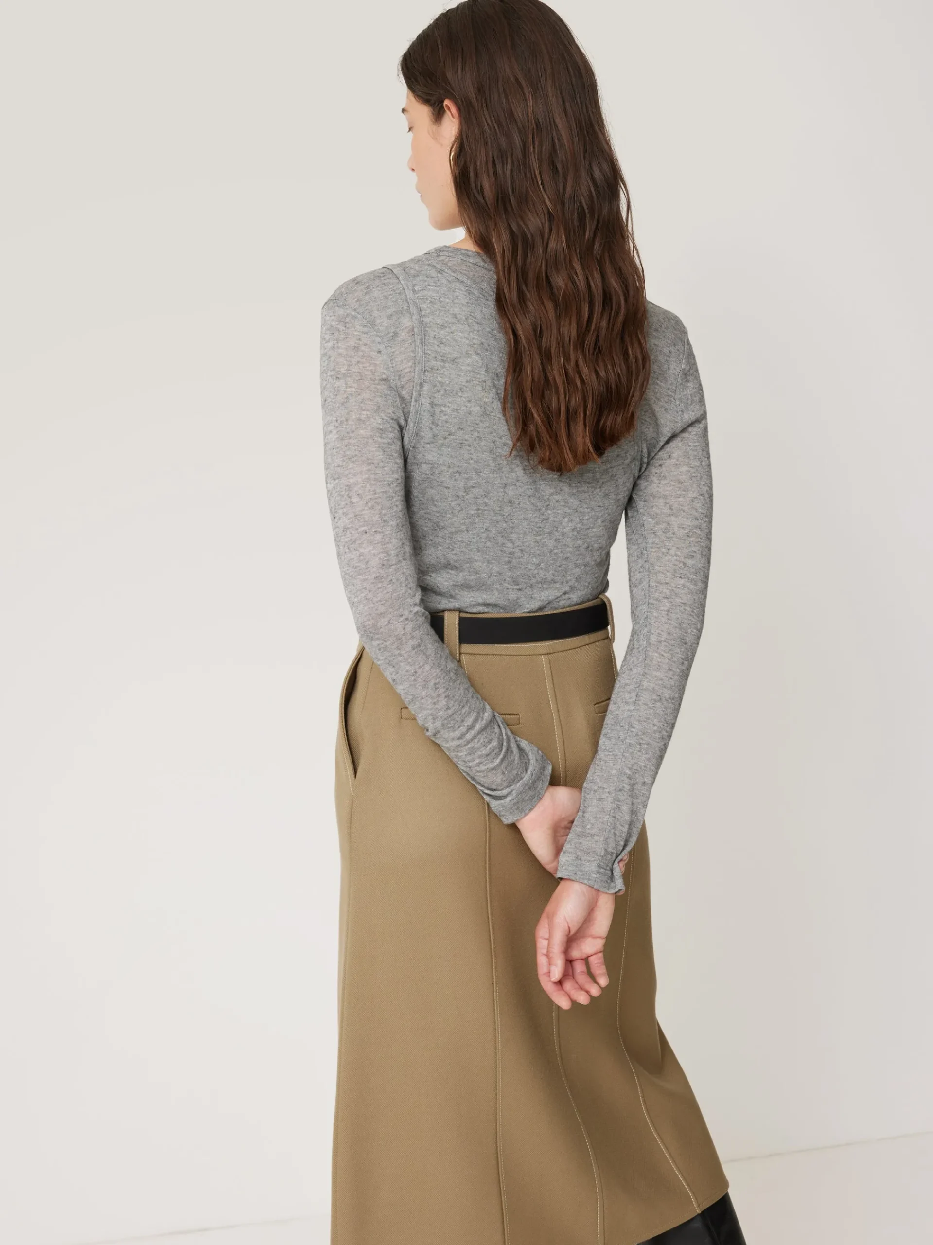 layered_in_top_5.webp Jigsaw Layered 2-in-1 Top