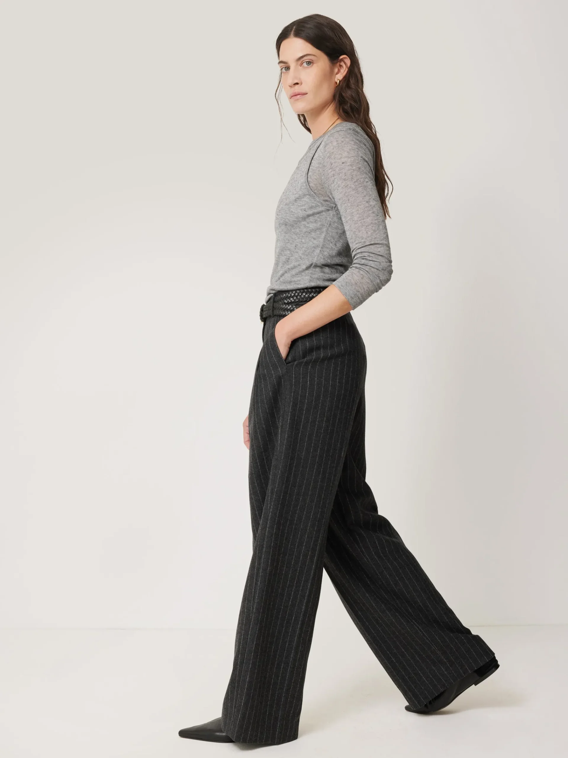 layered_in_top_6.webp Jigsaw Layered 2-in-1 Top