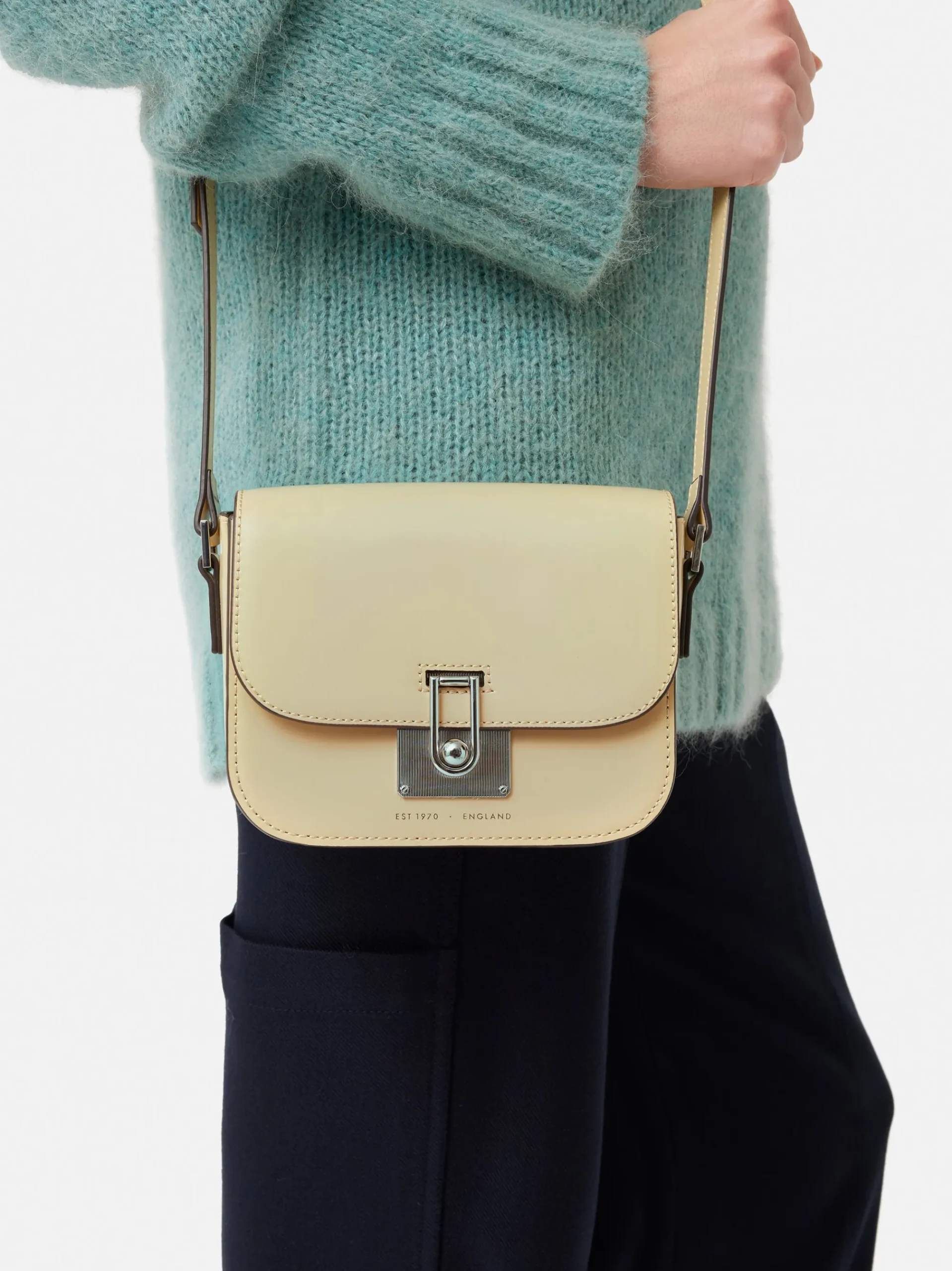 meret_crossbody_3-2.webp Jigsaw Meret Crossbody