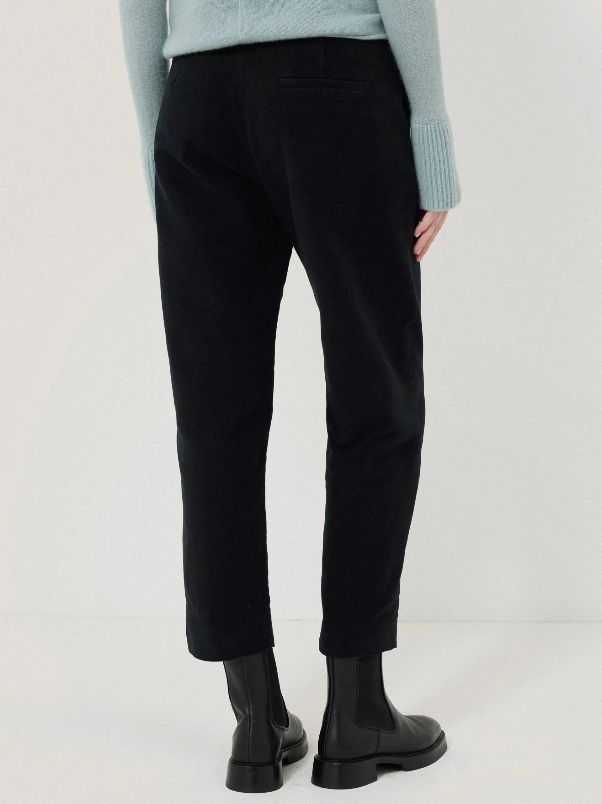 nevis_moleskin_trouser_4.webp Jigsaw Nevis Moleskin Trouser