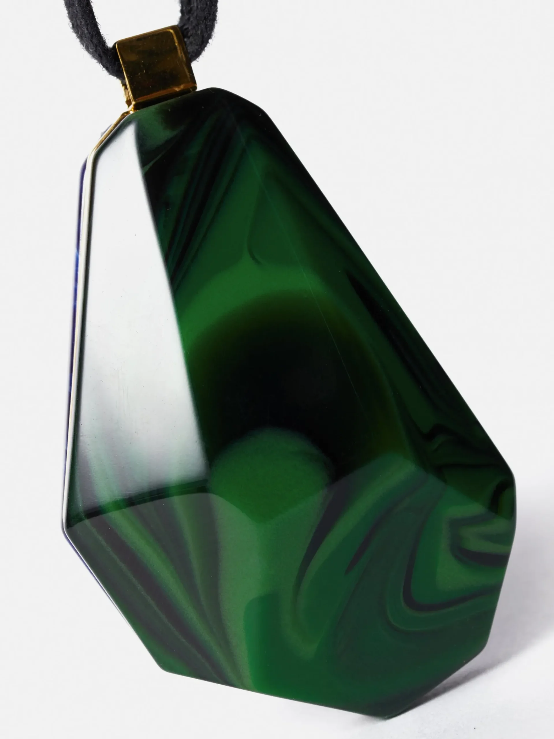 resin_cord_necklace_4.webp Jigsaw Resin Cord Necklace