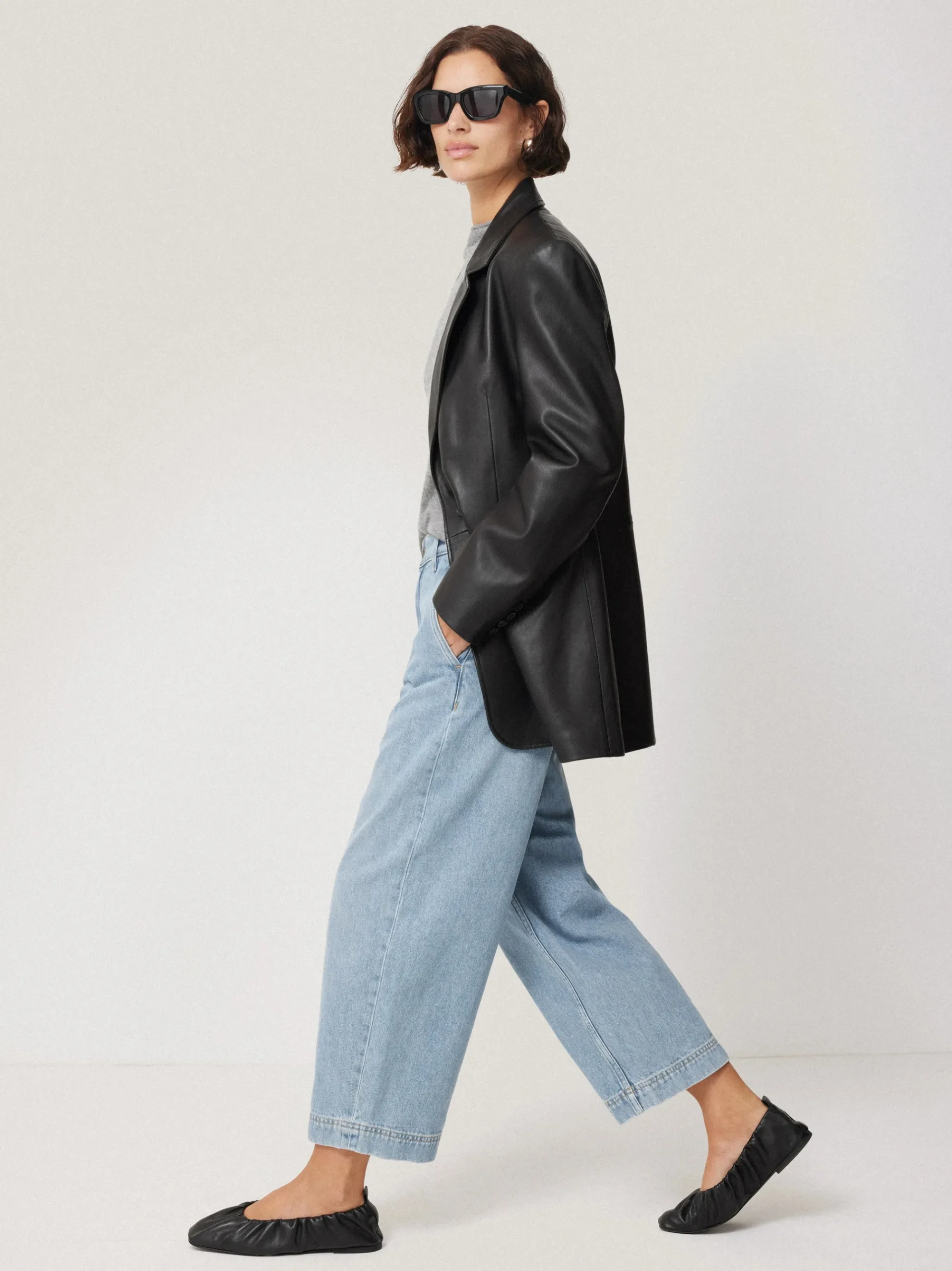 tailored_leather_blazer_5.webp Jigsaw Tailored Leather Blazer